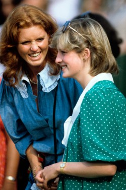 diana_sarah Prinsessan Diana och Sarah "Fergie" Ferguson.