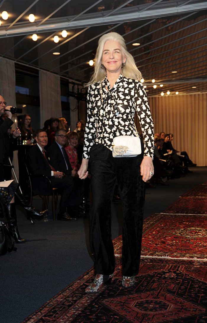 Skådespelerskan Ewa Fröling modellade.