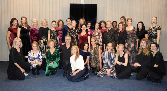 Hela härliga catwalkgänget bakom kulisserna!