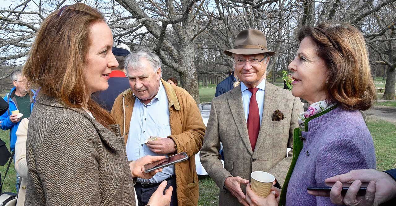 Silvia avslöjar själv vad hon gav kungen i privat present