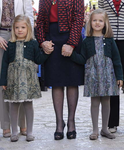 Prinsessornas klänningar - från Nanos